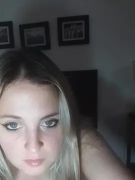 Cam4 Free Live Porn of Aileen1993
