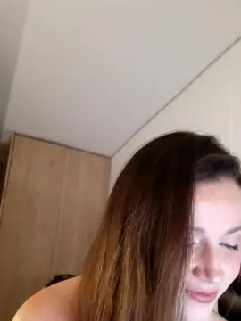 Cam4 Nude Webcam of BruunaLove_