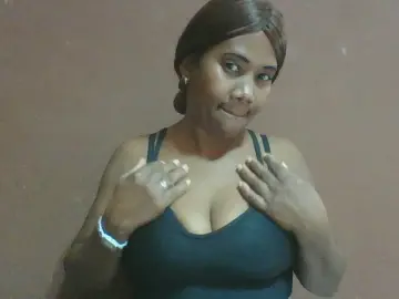 Cam4 Free Live Porn of boobesexy