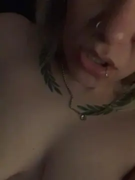 Cam4 Live Porn of Karenmiranda155