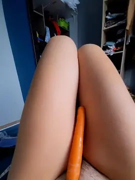 Cam4 Free Porn Cam of Cricri2900