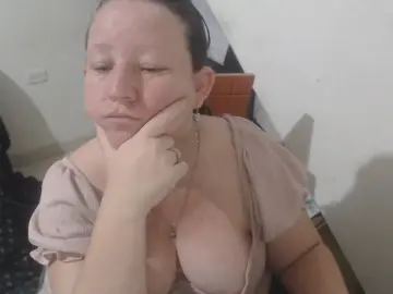 Cam4 Watch Live Sex Cams of Yohis_Kiut25