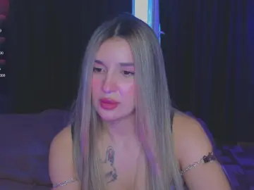 Cam4 Live Porn of roxychilli