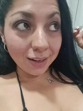 Cam4 Sex Cam of bella_milf1
