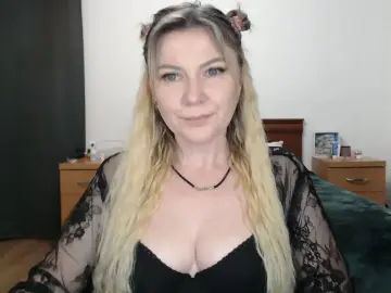 Cam4 Live Sex of ParadiseAlina