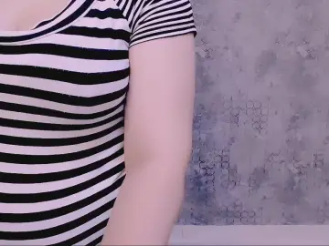 Cam4 Free Live Porn of Djullia