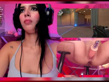 Cam4 Free Porn Cam of SweetieCloe
