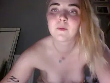 Cam4 Private Sex Chat of LOLAforeverxoxo
