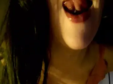 Cam4 Live Porn of flaquita38