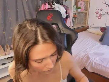 Cam4 Live Porn of Michel_Momsen