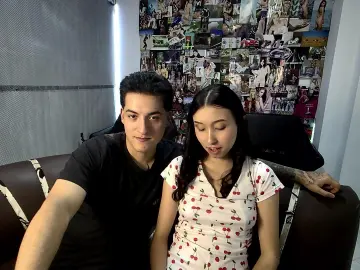 Cam4 Live Porn of RoseandViktor23
