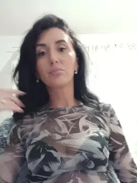 Cam4 Live Sex of Lola05love