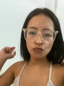 Cam4 Adult Video Chat of MilagrosR98