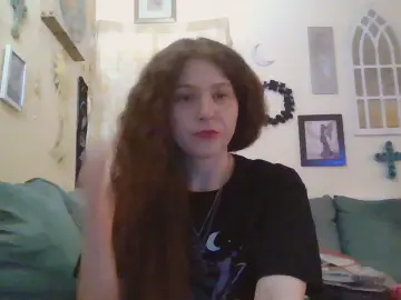 Cam4 Private Sex Chat of QueenCrimson