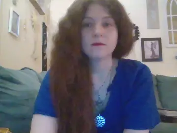 Cam4 Private Sex Chat of QueenCrimson