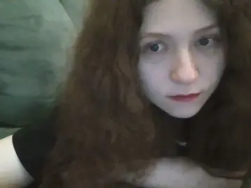 Cam4 Live Sex of QueenCrimson