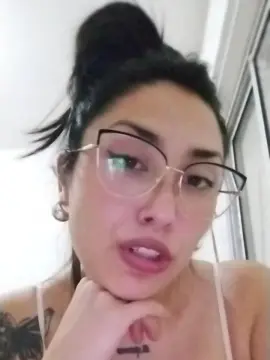 Cam4 Live Sex Cam of Chinitaa28