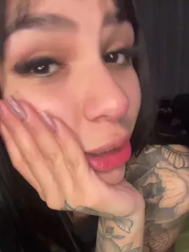 Cam4 Free Porn Cam of Giaxxx_