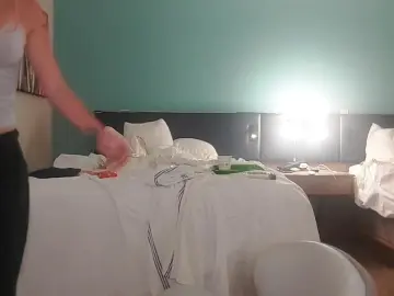 Cam4 Watch Live Sex Cams of SecretsSafely3