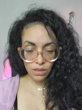 Cam4 Private Sex Chat of Lucci_Lovee