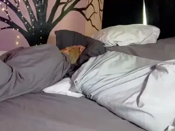 Cam4 Live Porn of 1800fuckyu