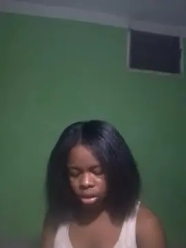 Cam4 Live Porn of Valisoa2