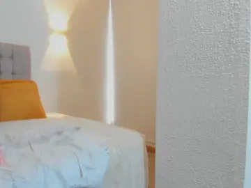 Cam4 Free Live Porn of carolina_25