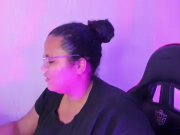 Cam4 Sex Cam of MhiaRey