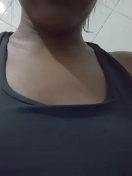 Cam4 Free Live Porn of naiara30