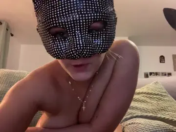 Cam4 Free Porn Cam of lecoupleanonym2