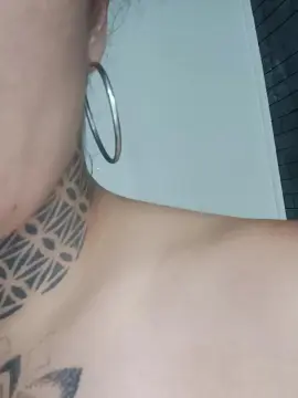 Cam4 Free Live Porn of porcellina181