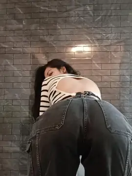 Cam4 Free Live Porn of porcellina181