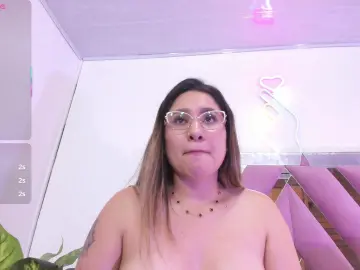 Cam4 Live Sex Cam of SAAYA_TAY