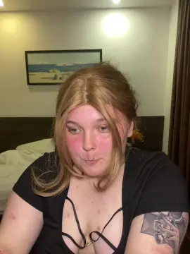 Cam4 Watch Live Sex Cams of ChubbyLizzy3