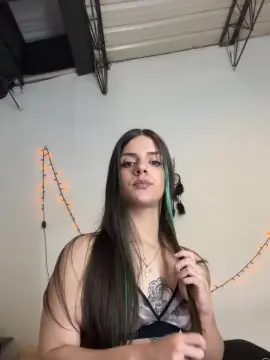 Cam4 Free Porn Cam of skyamanda