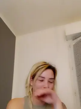 Cam4 Best live sex cam show of Lola9444