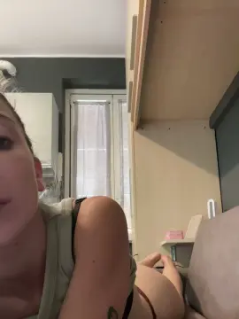 Cam4 Live Sex of emilychannel