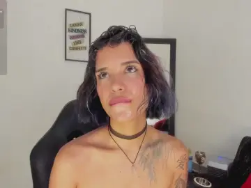 Cam4 Sex Chat of orianaasaenz