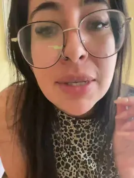 Cam4 Sex Chat of Isapekha