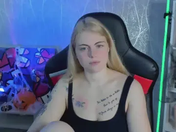 Cam4 Free Live Porn of Jolly_Doll
