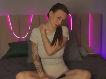 Cam4 Live Porn of AlodiaCatts