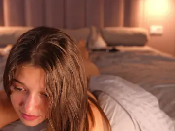 Cam4 Nude Webcam of ErleneHarding