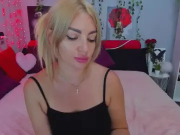 Cam4 Free Live Porn of RileyBellucci