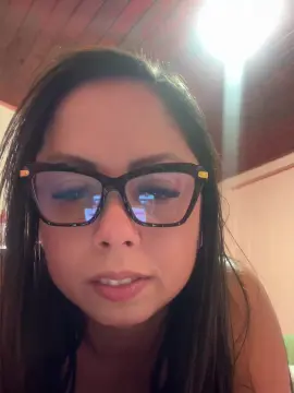 Cam4 Adult Webcam of Renatinhaaaa