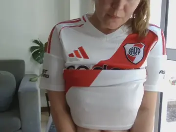 Cam4 Free Porn Cam of mieldulcexx