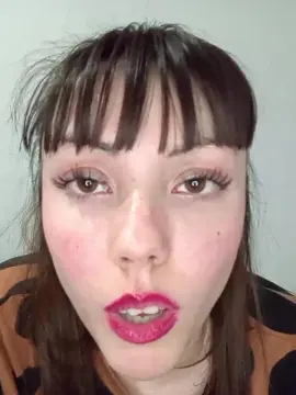 Cam4 Nude Webcam of Lara_99_