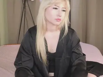 Cam4 Watch Live Sex Cams of peek_me