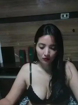 Cam4 Live Sex Cam of Pam3232