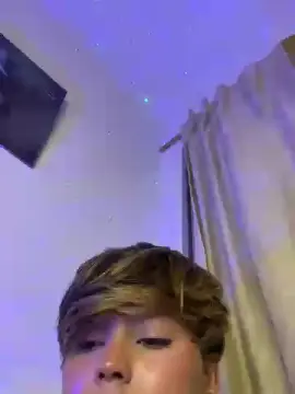 Cam4 Live Sex Cam of Cute_valerie666