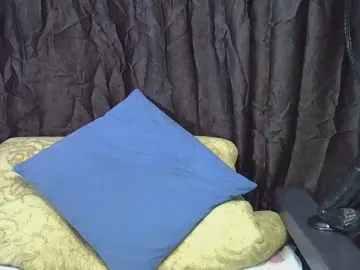 Cam4 Free Live Porn of Mishlov254